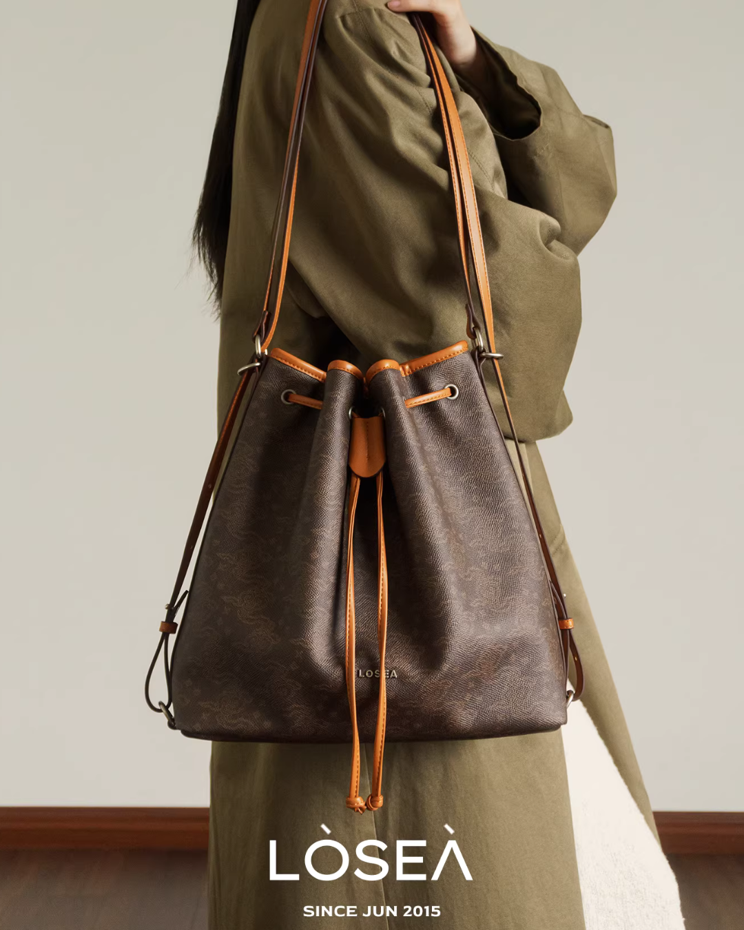 Drawstring Leather Shoulder Bag LSA0014