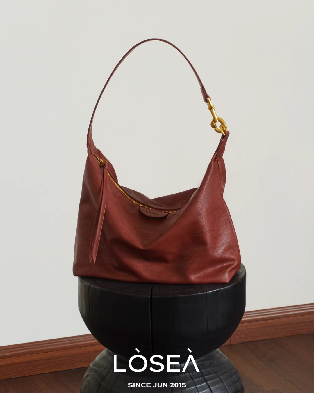 Leather One-Handle Bag LSA0007
