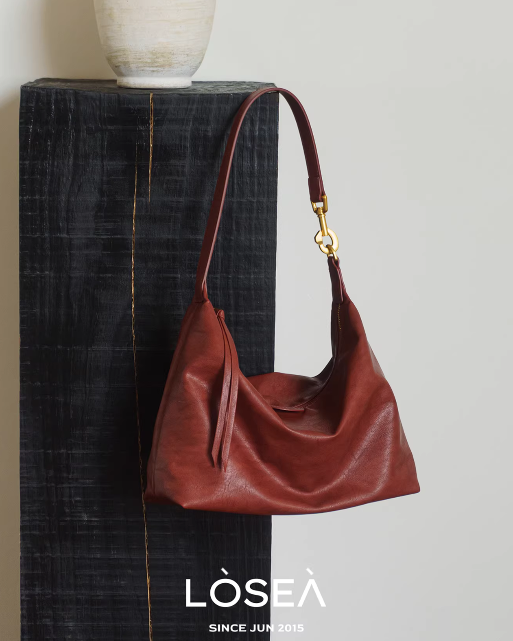 Leather One-Handle Bag LSA0007