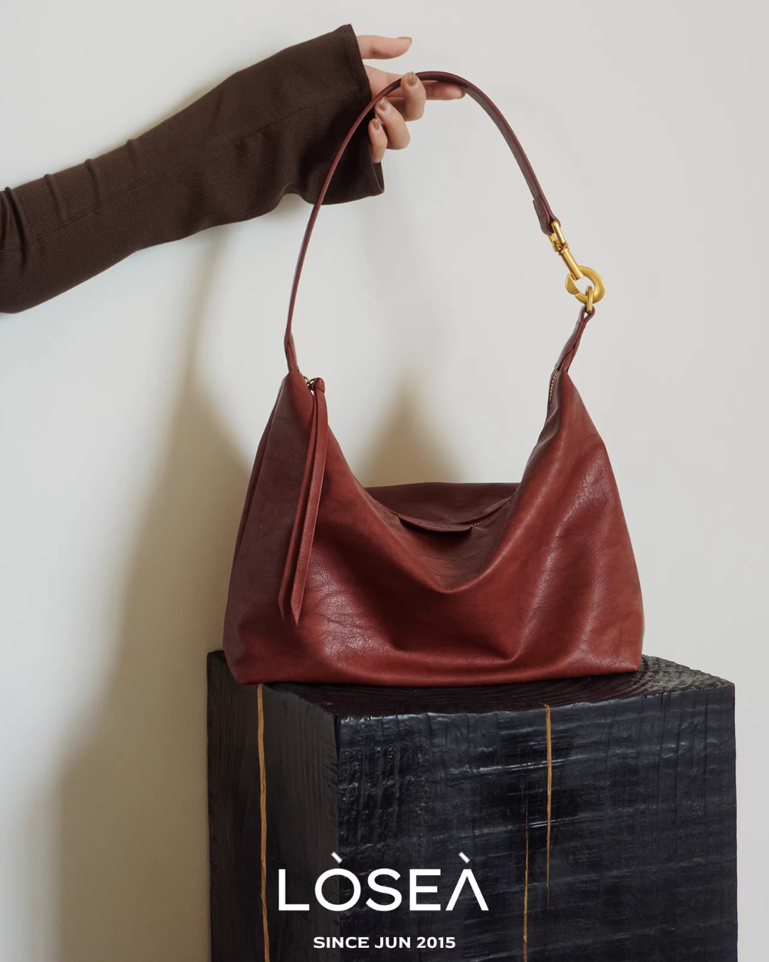 Leather One-Handle Bag LSA0007
