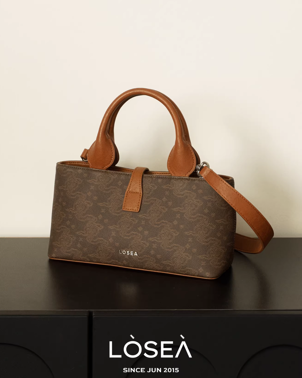 Square Shoulder Bag LSA0013