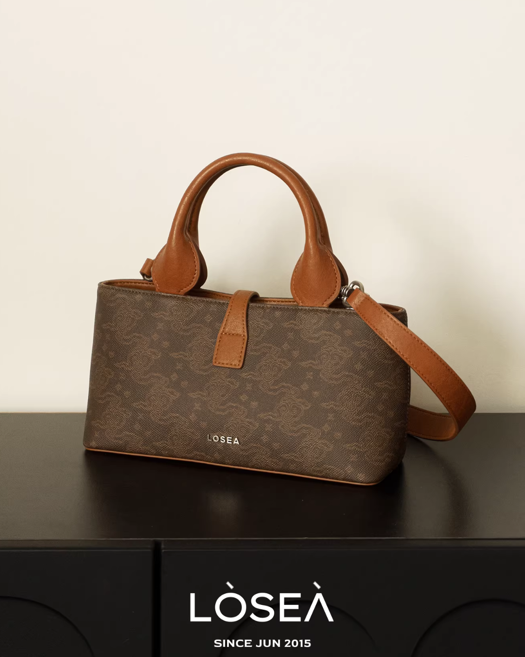 Square Shoulder Bag LSA0013