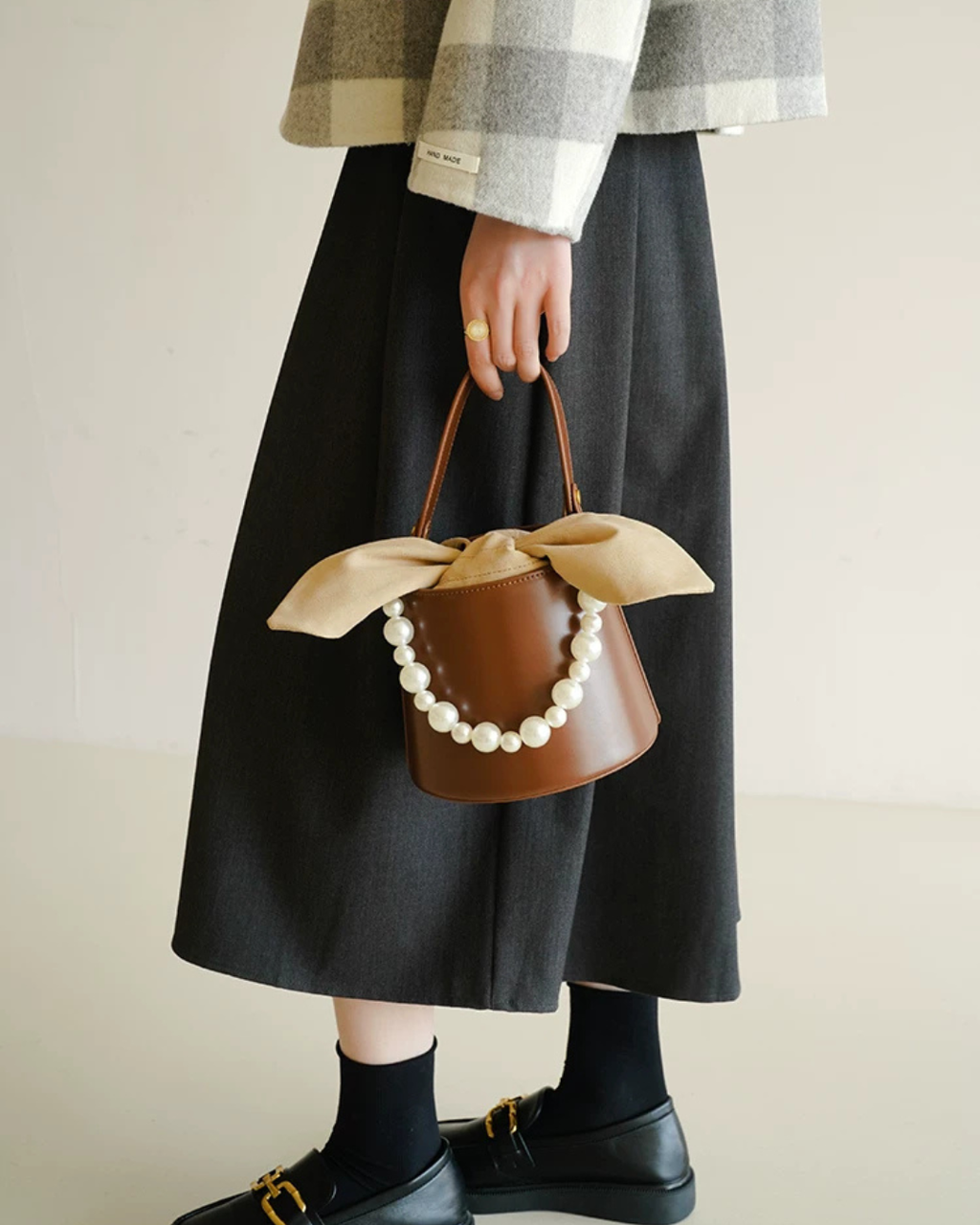 Ribbon Design Bucket Bag CCU0007