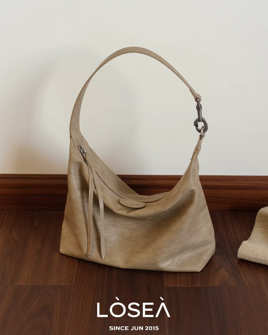 Leather One-Handle Bag LSA0007