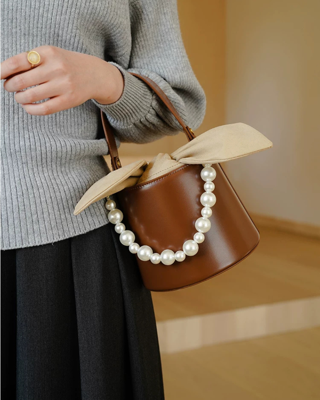 Ribbon Design Bucket Bag CCU0007