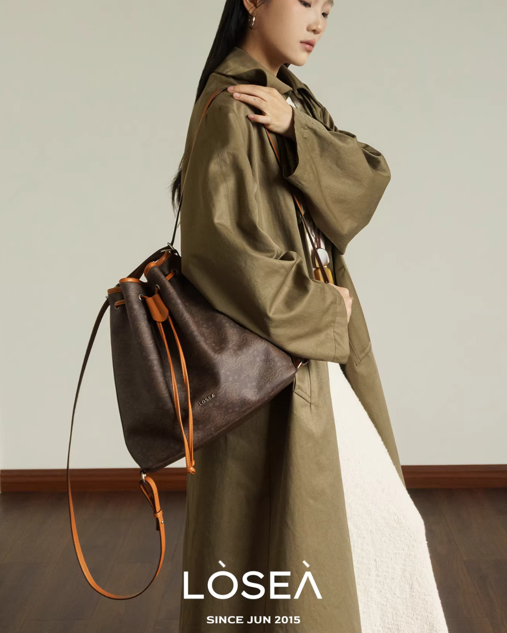 Drawstring Leather Shoulder Bag LSA0014