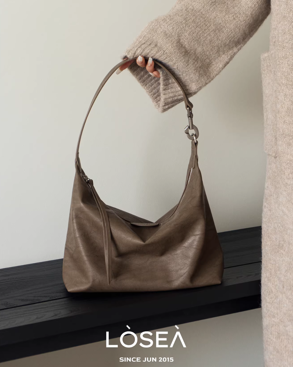 Leather One-Handle Bag LSA0007