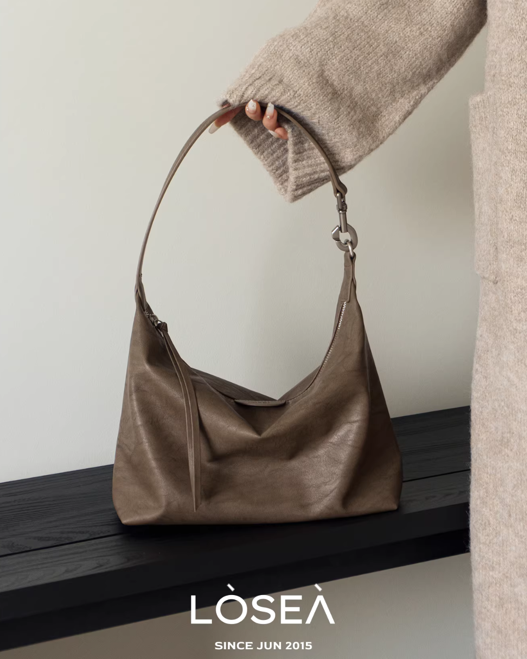 Leather One-Handle Bag LSA0007