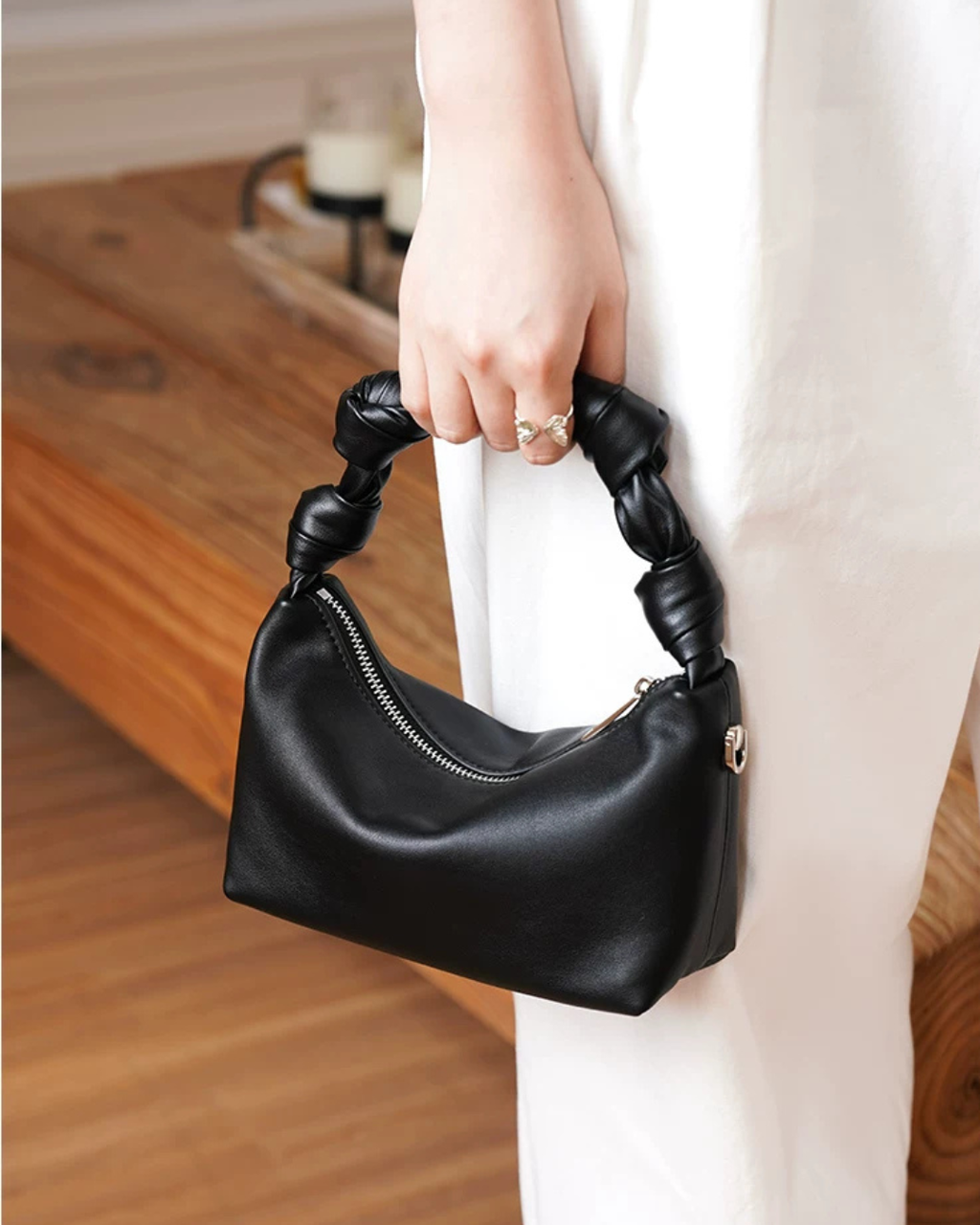 Knot Voluminous Handbag CCU0003