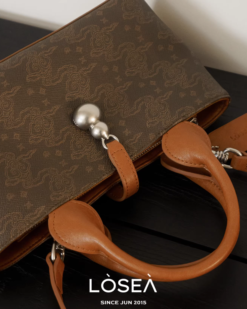 Square Shoulder Bag LSA0013