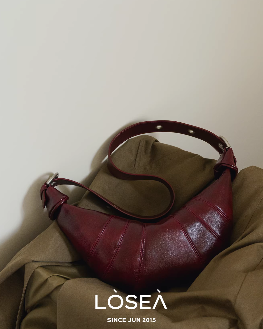 Half-Moon One-Handle Bag LSA0005