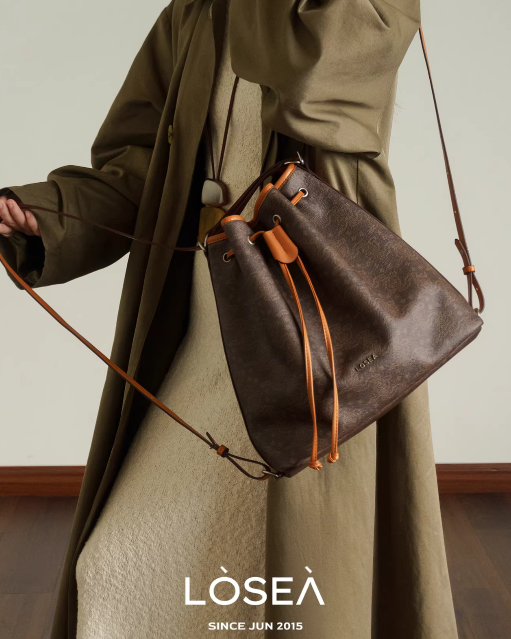 Drawstring Leather Shoulder Bag LSA0014